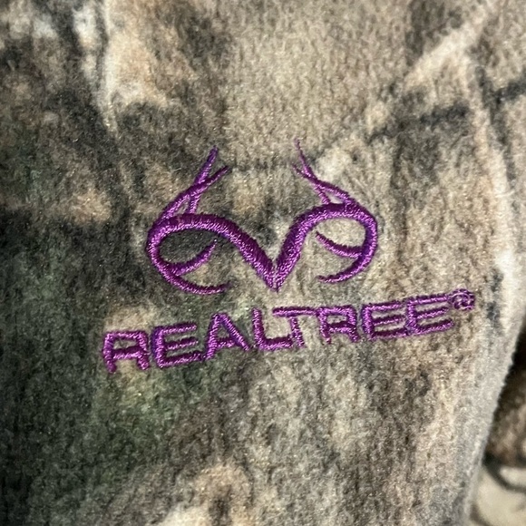 Real tree zip up sweater size girls, large  12-14 - Picture 2 of 5